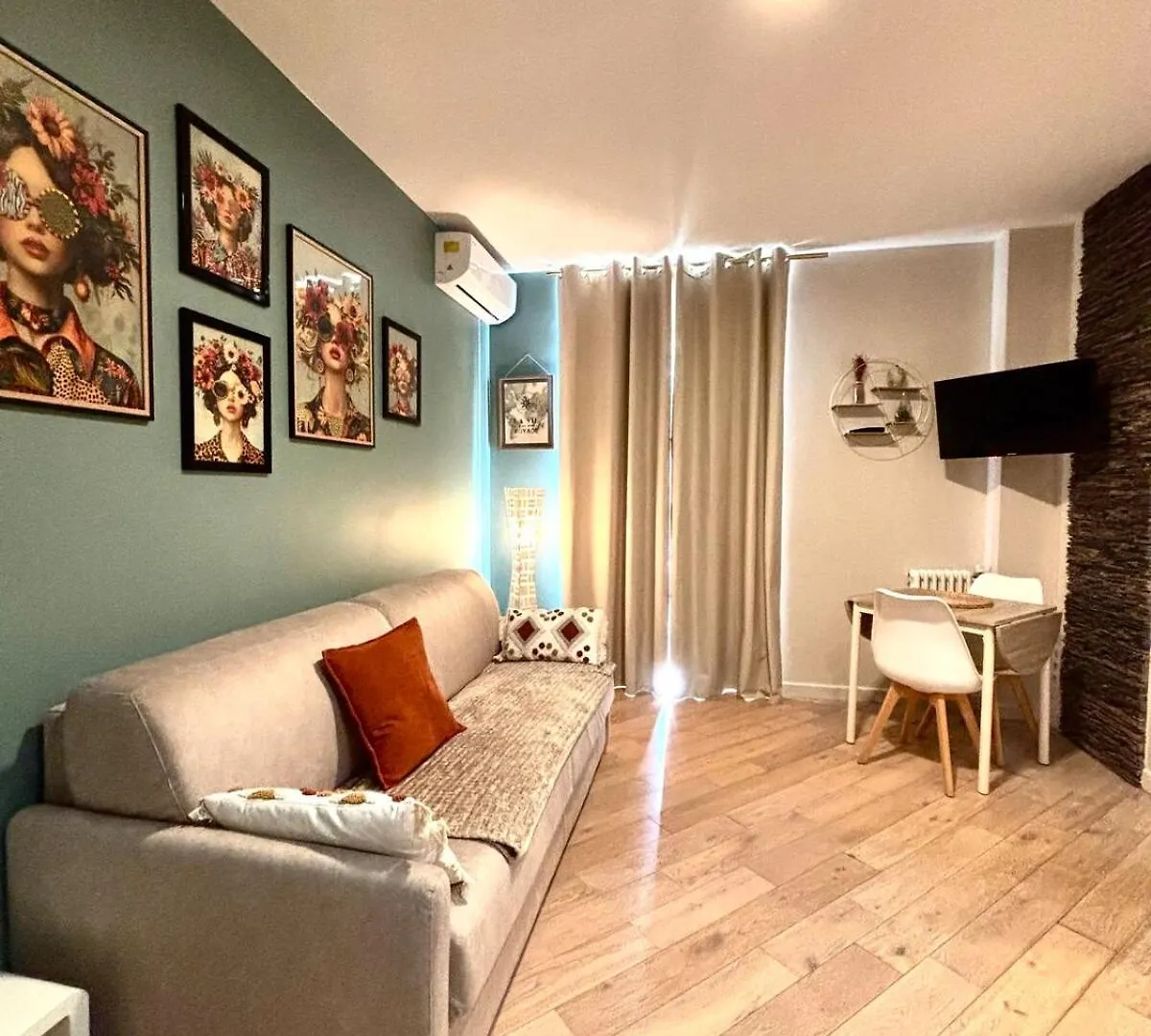 Studio Plein Centre Ville Rue Pietonne Nice Daire